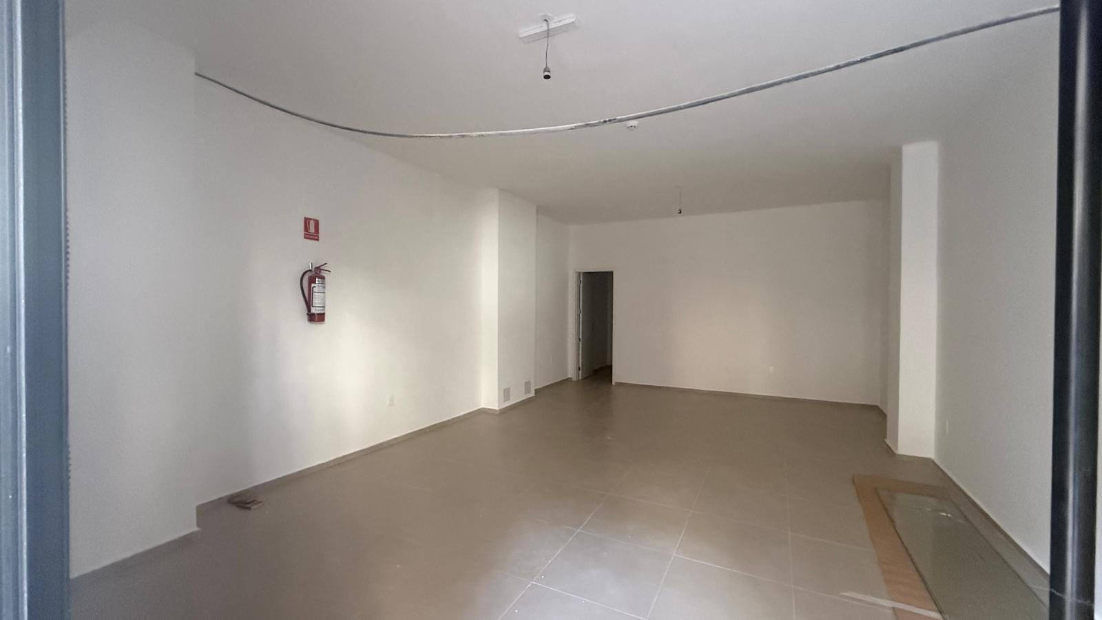 Alquiler Local Comercial a Estrenar en Cordón · Photo 7