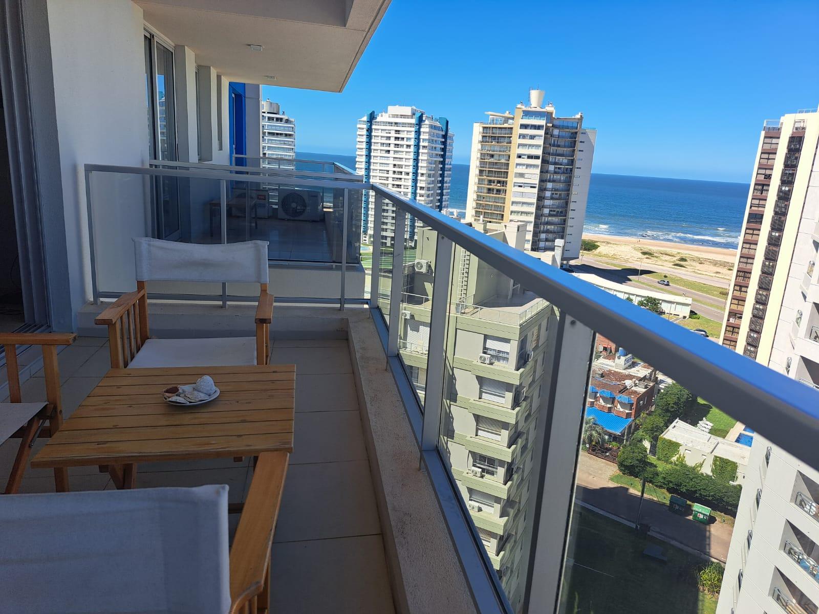 Apartamento a la venta en Arenas del Mar con Vista al Mar