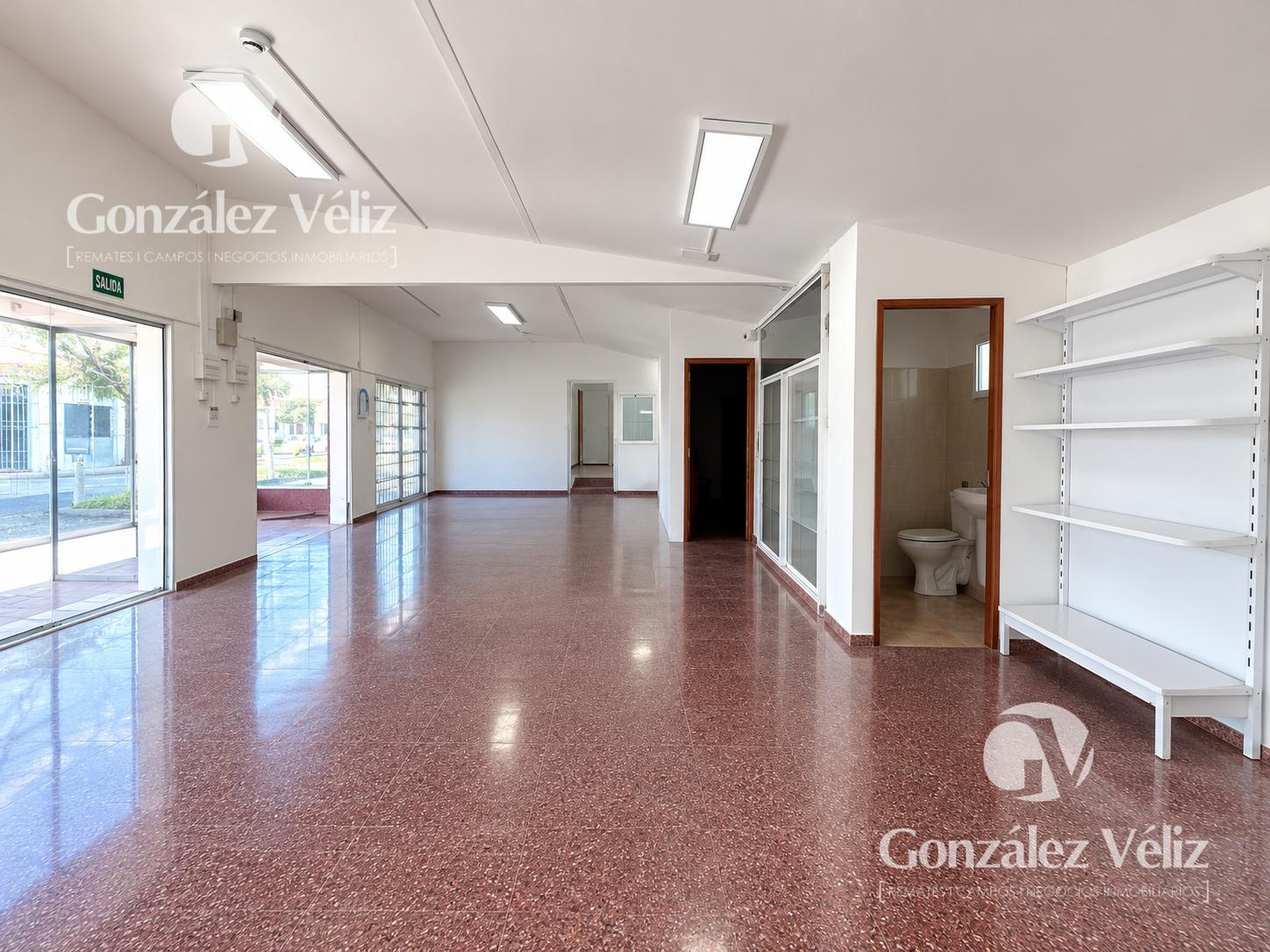 Gran Local en Alquiler Real de San Carlos-Colonia del Sacramento- · Foto 2