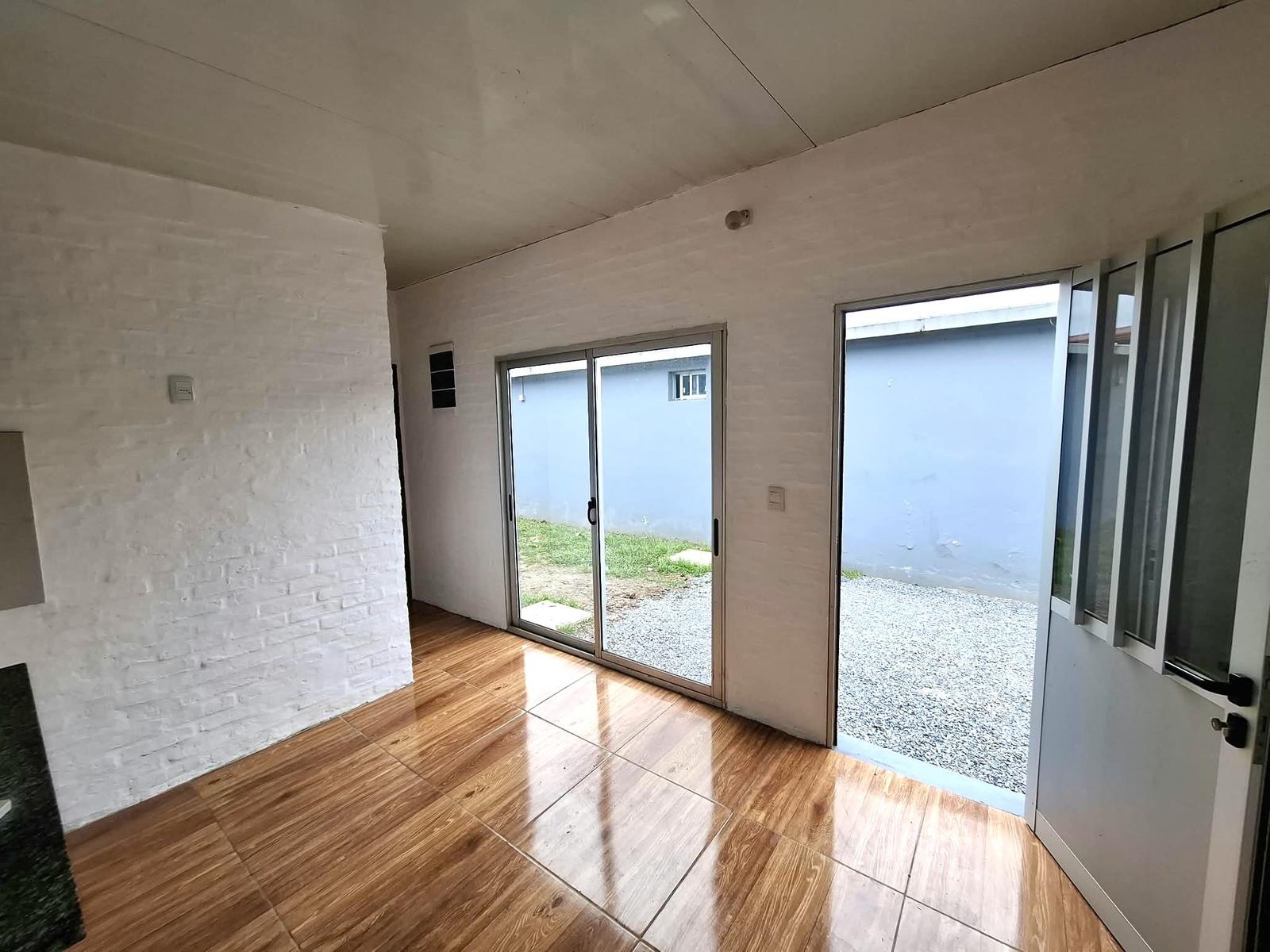 Alquiler de Casa de 2 dormitorios en Ferrando, Colonia del Sacramento · Foto 3