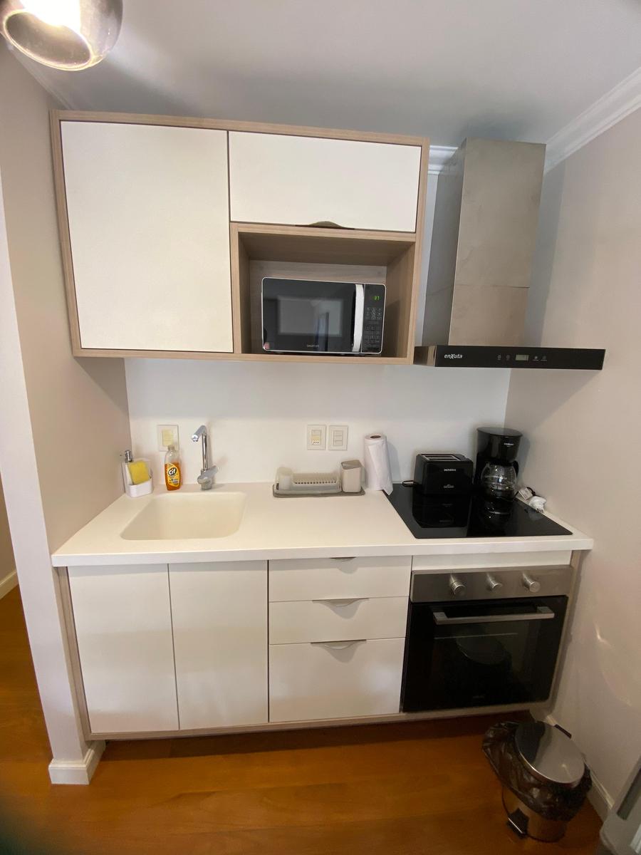 Alquiler Apartamento monoambiente amoblado con vista al mar en Parque Rodo. · Foto 5