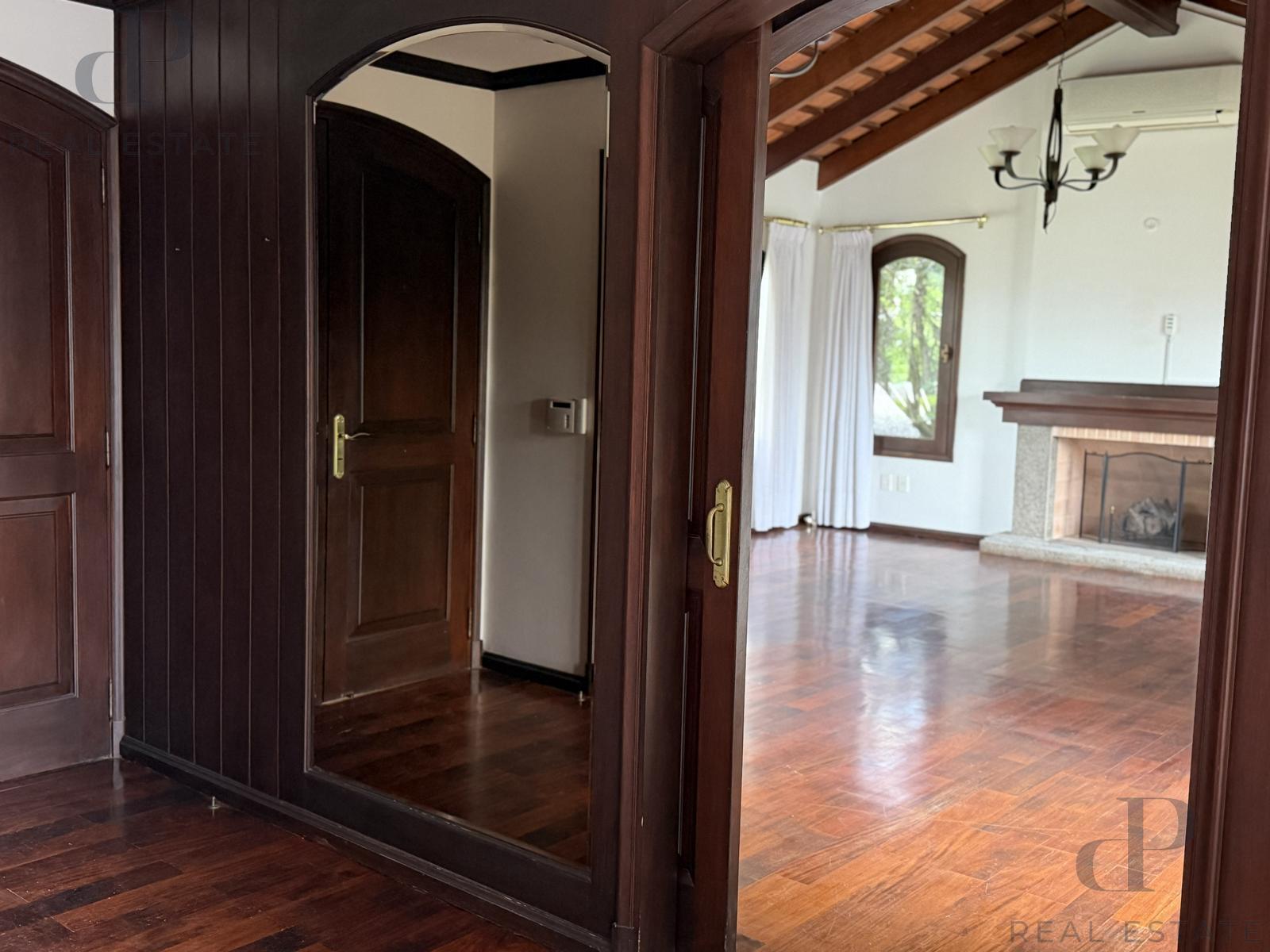 Casa en alquiler en Lomas de la Tahona 3 dormitorios y servicio · Foto 4