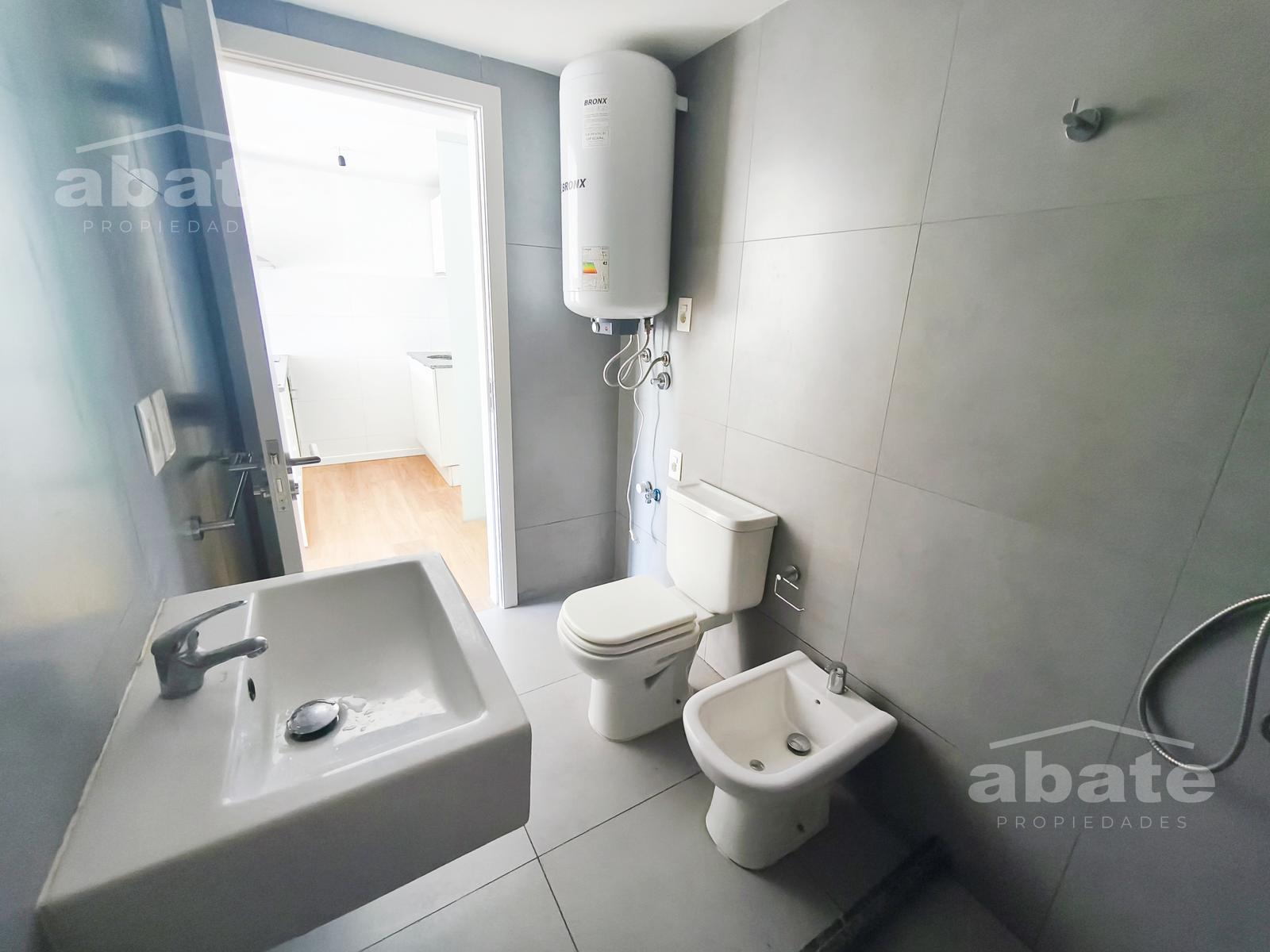 Apartamento de 1 dormitorio en alquiler, Barrio sur, Montevideo. · Photo 8