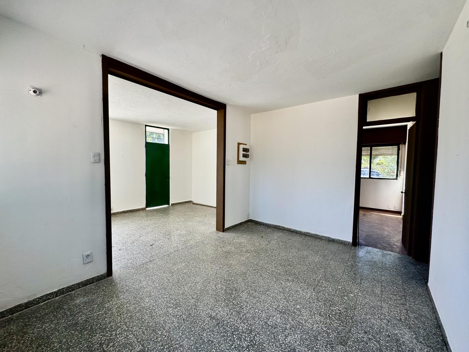 Casa en Ferrando en alquiler de 3 dormitorios con patio y cochera · Foto 6