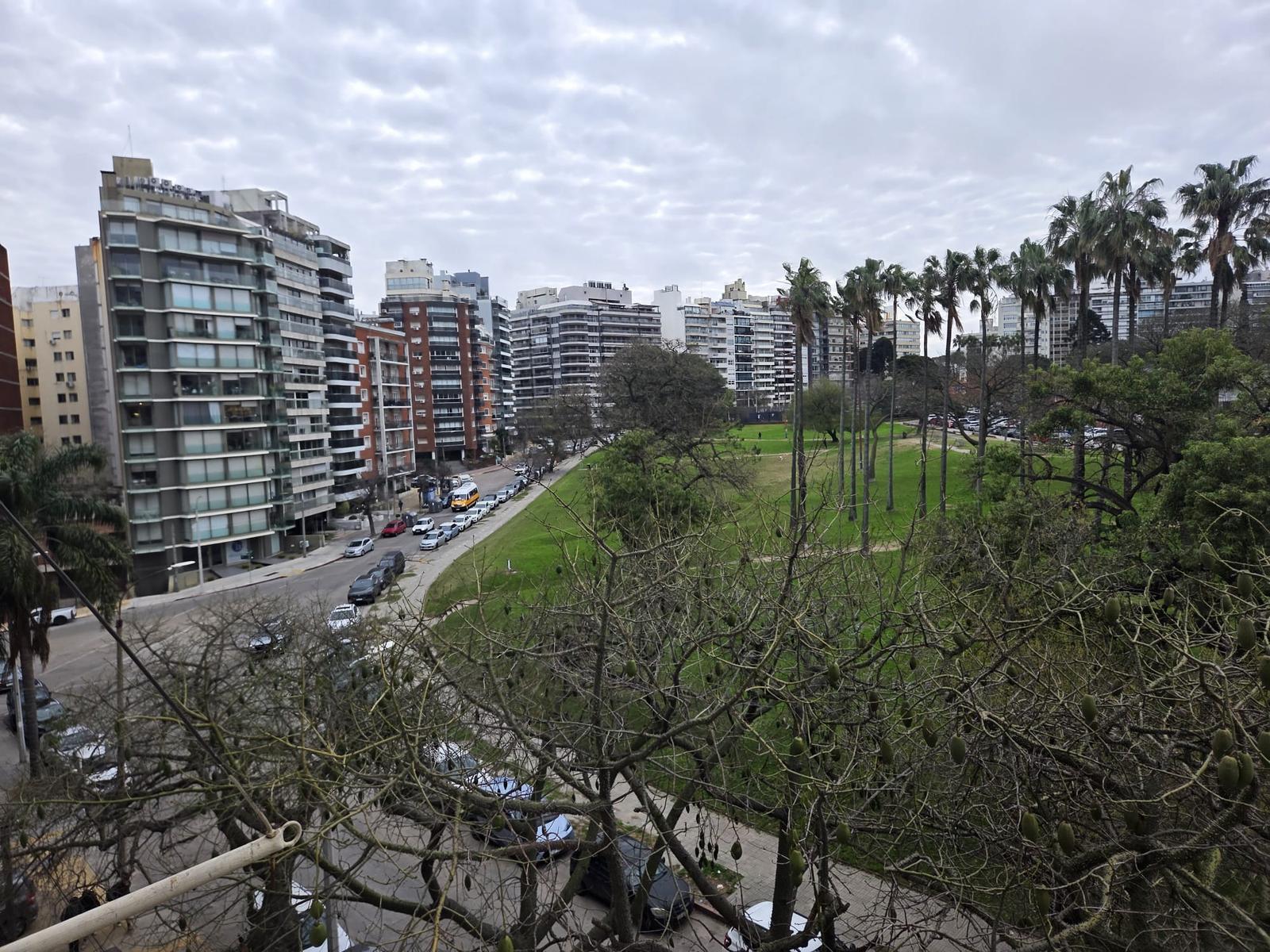 Leyenda Patria, vista parque, 201 m2 , 3 dormitorios, servicio, excelente estado !!