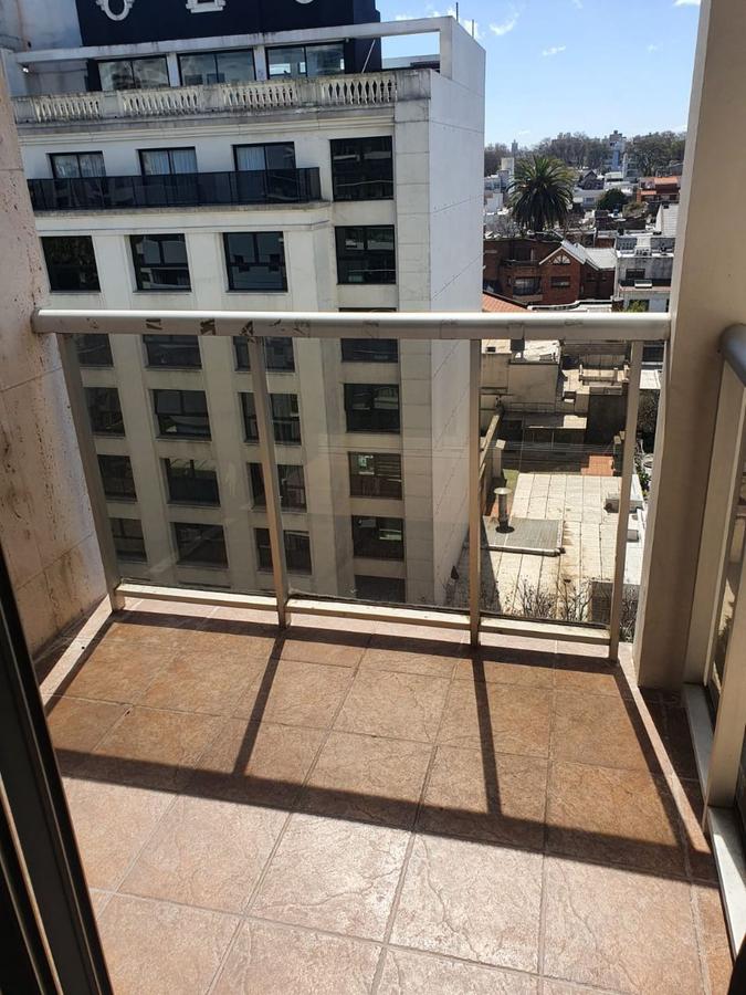 Proximo Puerto del Buceo y WTC, vista mar, 1 dormitorio, equipado !! · Foto 3