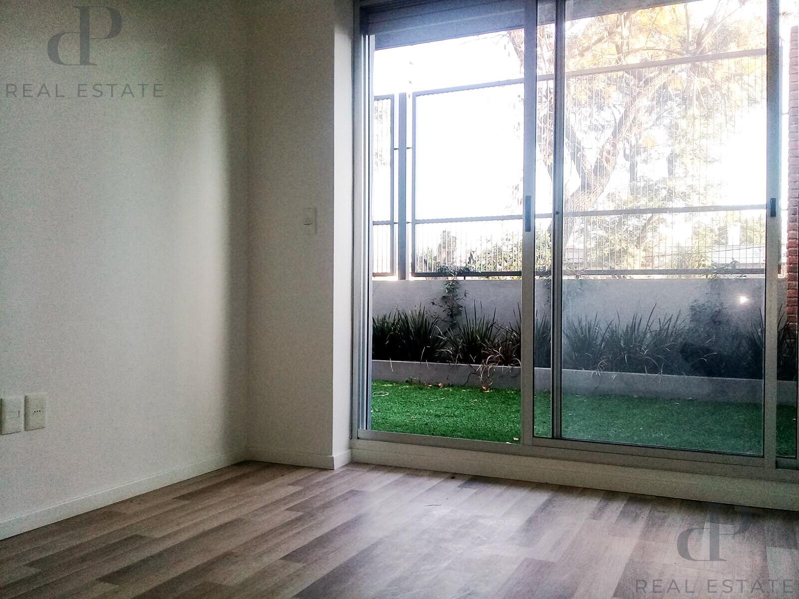Apartamento de 2 dormitorios con patio en La Blanqueada · Foto 4