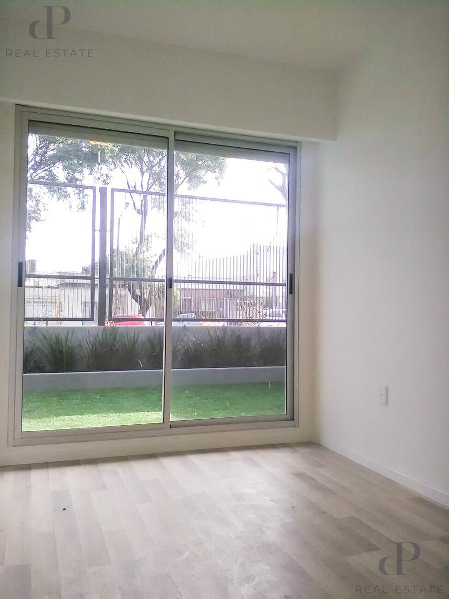 Apartamento de 2 dormitorios con patio en La Blanqueada · Foto 8
