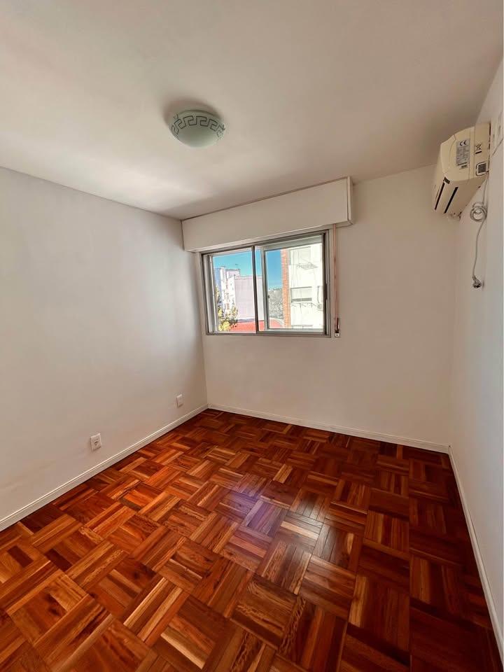 Alquiler Apartamento 2 dormitorios muy luminoso en excelente zona de La Blanqueada · Foto 8