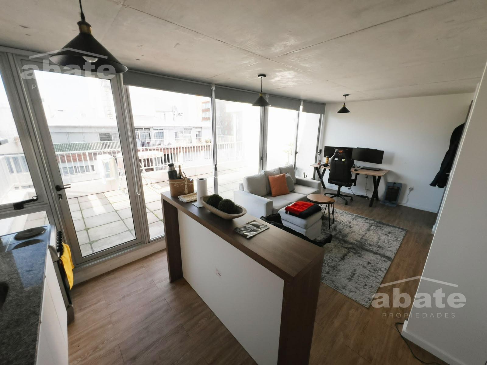 Alquiler Apartamento de 1 dormitorio, terraza y  garage - Centro · Foto 5