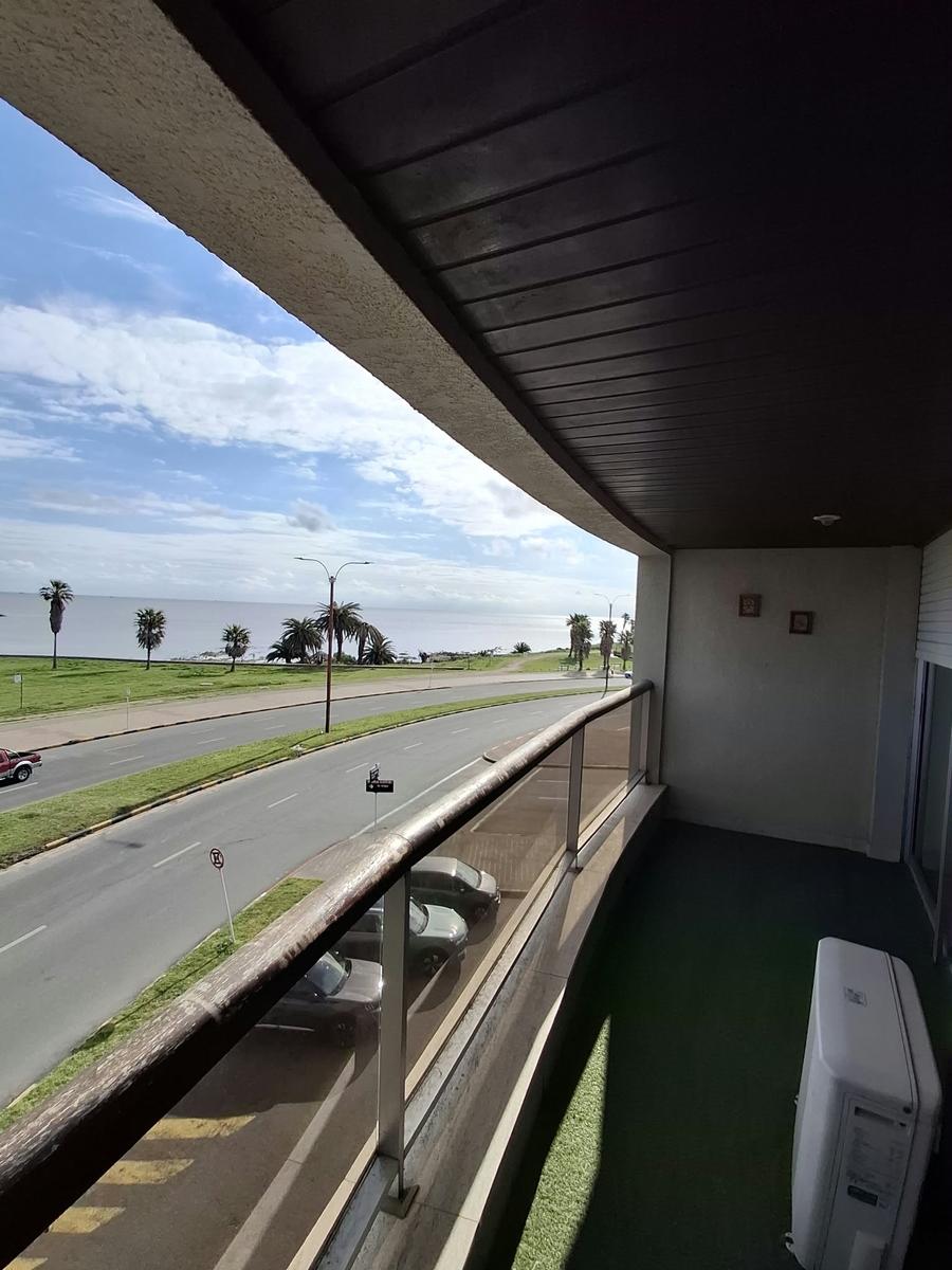 Rambla Punta Carretas, 2 dormitorios, 2 baños, gge, 90 m2 , gimnasio, barbacoa !! · Foto 7