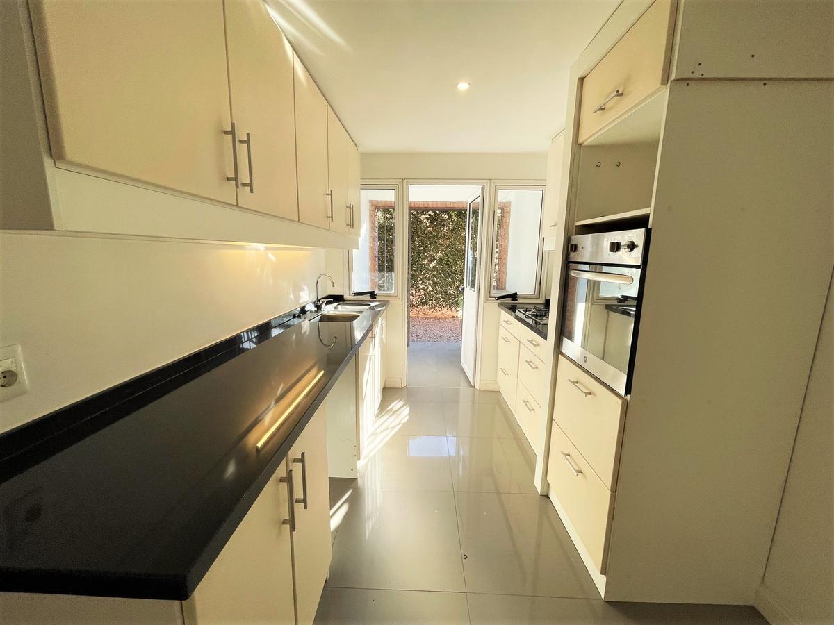 ALQUILER APARTAMENTO CARRASCO 3 DORMITORIOS  JARDÍN PROPIO · Foto 7